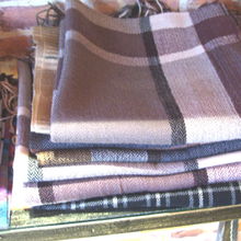 合肥購物指南 精選方格圍巾與時尚帽子